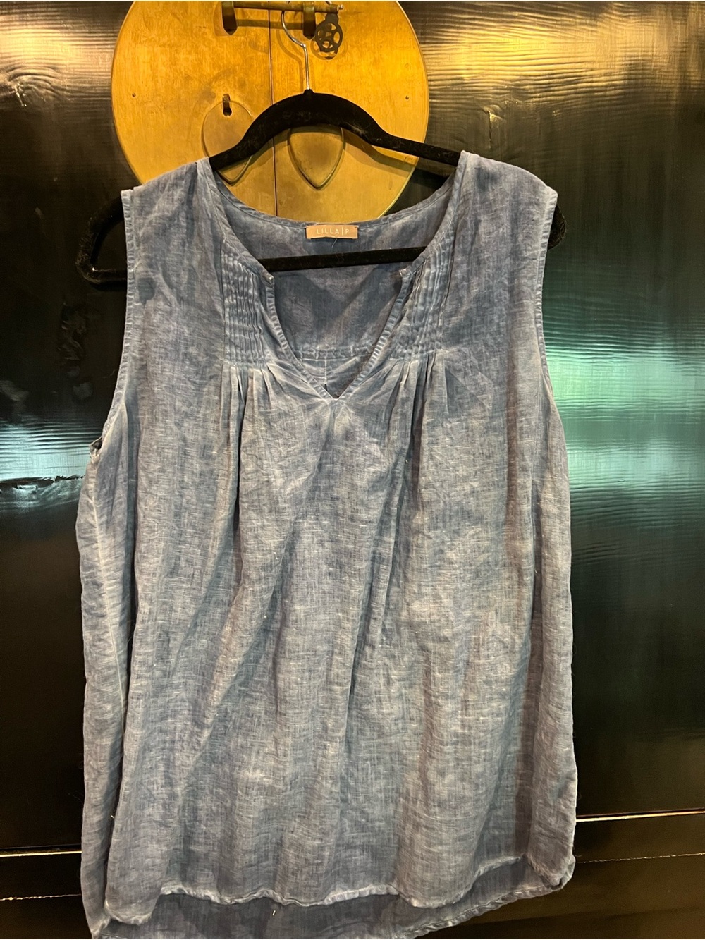 Lilla P Light Blue Cotton-Linen Pintuck V-Neck Tank